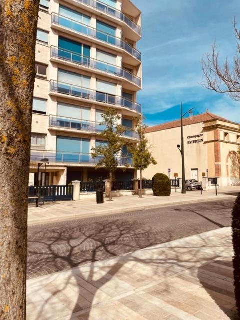 Le 21 Apartamento Épernay Exterior foto